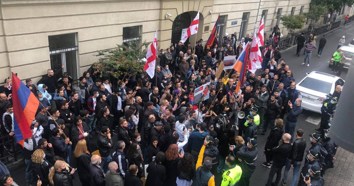 Митинг в Тбилиси. Тбилисские армяне. Тбилисский армянин. Армяне в Грузии.